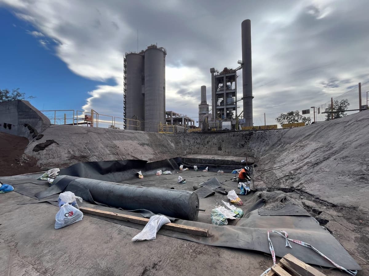 Impermeabilización de recinto en Holcim, Las Heras
